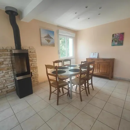 6 Personnes Villedieu-les-Poëles