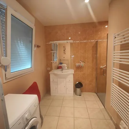 Holiday home 6 Personnes *