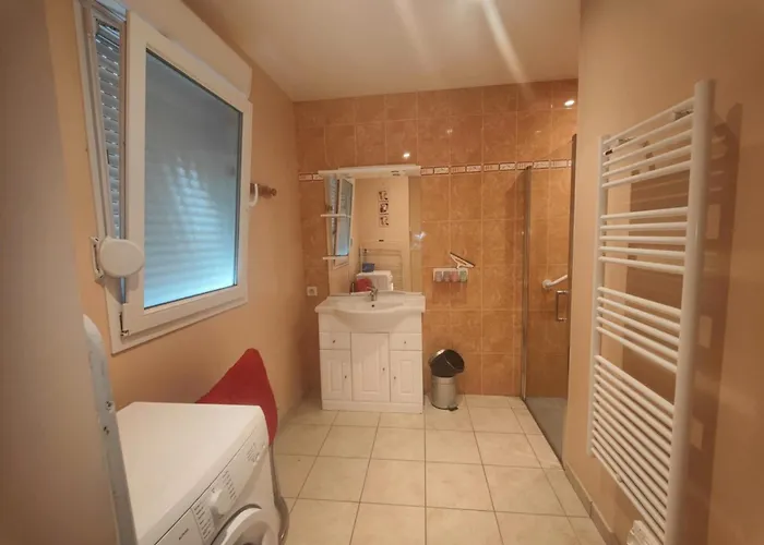 Holiday home 6 Personnes *